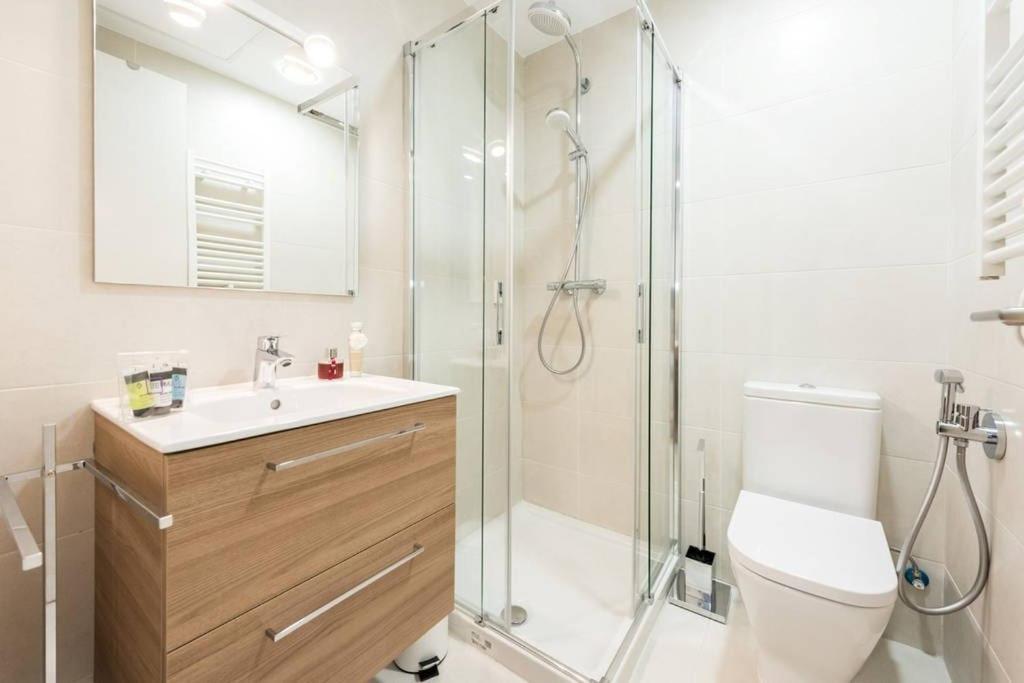 Chamberi Con Jardin B By Regalatemadrid Com Apartment